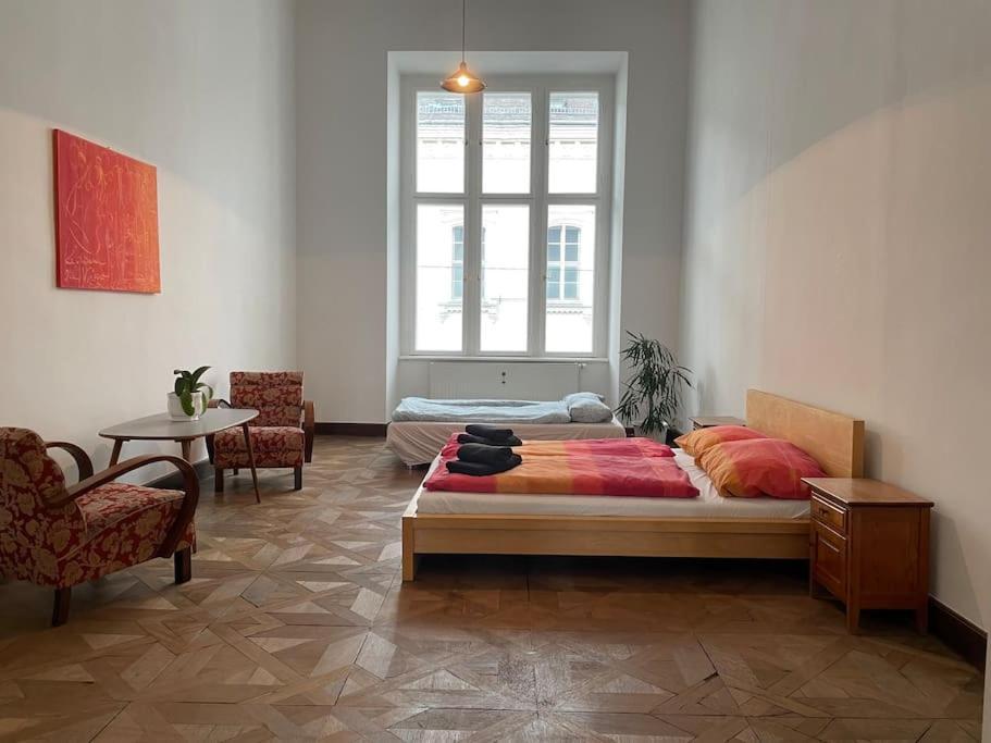 Geraeumige Altbauwohnung Im Zentrum Graz Exterior foto